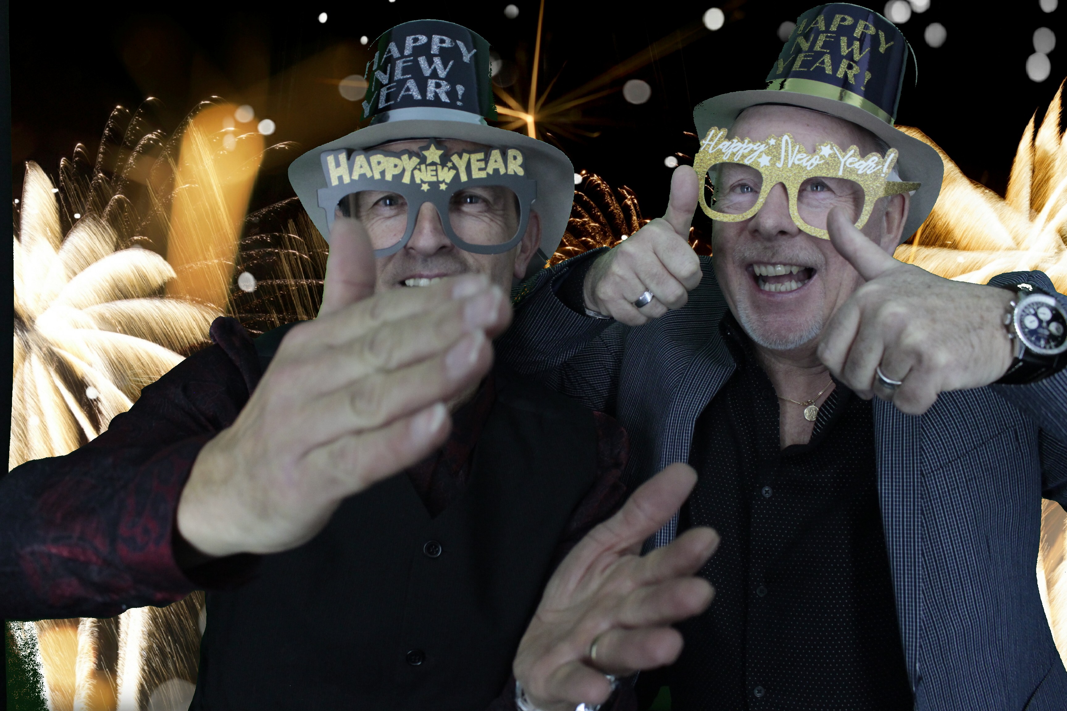NYE Party | View more photos from the event at gallery.myphotoboothexperience.co.uk/u/MyPhotoBoothExperienceLtd/NYE-Party